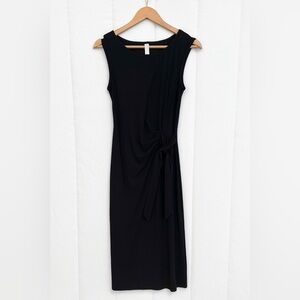 Gilli Elegant Black Sleeveless Dress
